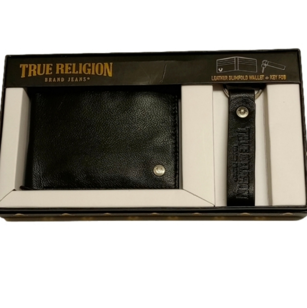 True Religion Black Leather Wallet and Key Fob Gift Set